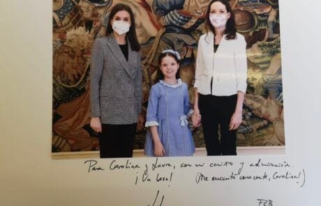 Photograph signed by Her Majesty Queen Letizia for Carolina and her mother Laura, February 2021.